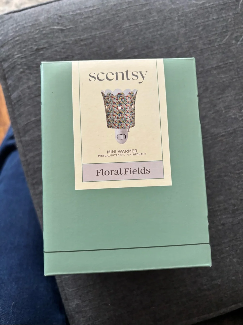 Scentsy Floral Fields Mini Warmer - Mint Green